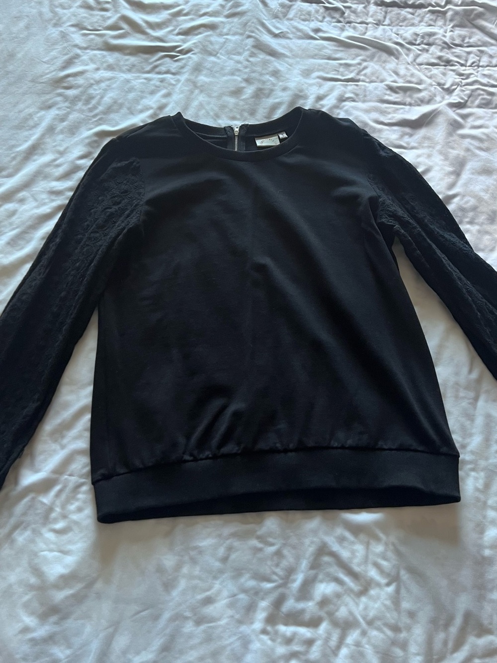 Black Lace-Sleeve Women's Top